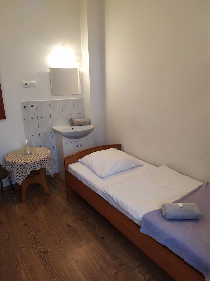 Dom Turysty Motel Kostrzyn nad Odra Eksteriør bilde